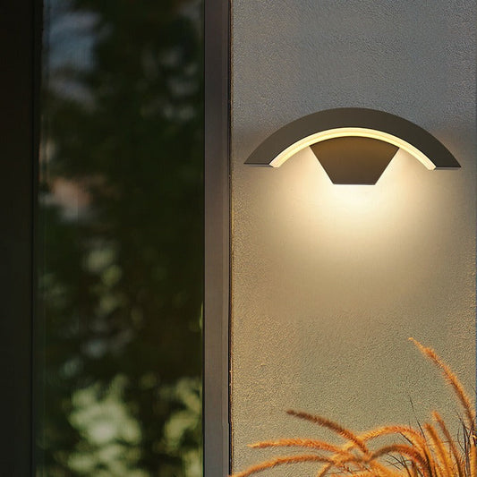 Arc IP65 Outdoor Wall Light 27cm