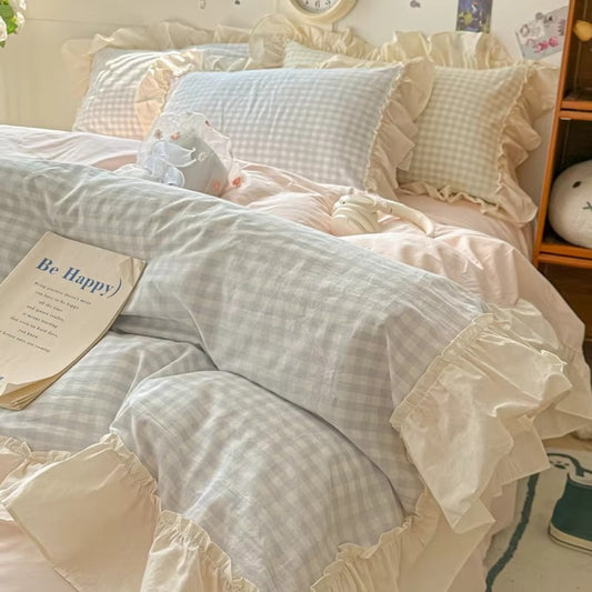 Gingham Ruffle-Edge Bedding Set