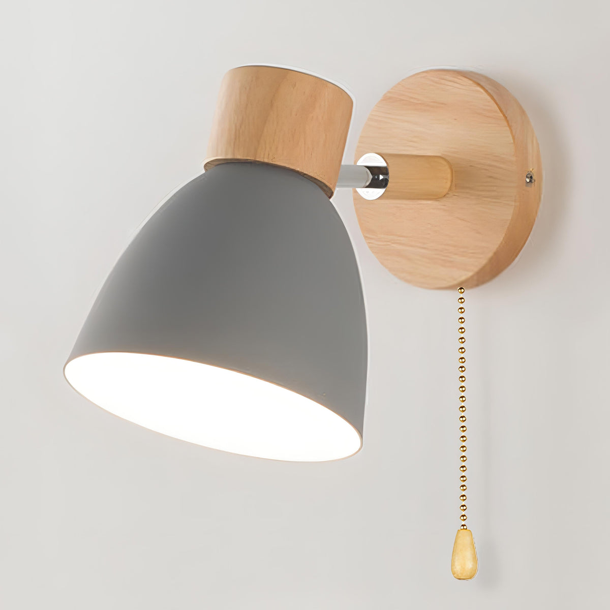 Wooden Pull-Switch Wall Light