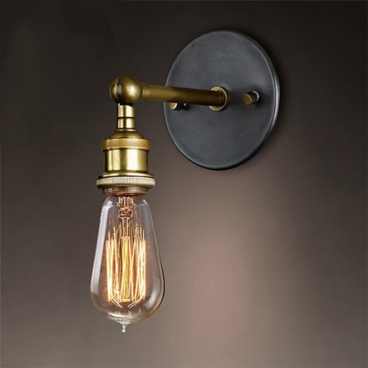 Brass Finish Country Wall Light
