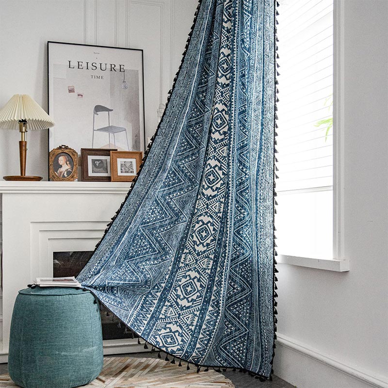 Geometric Light Filtering Curtain