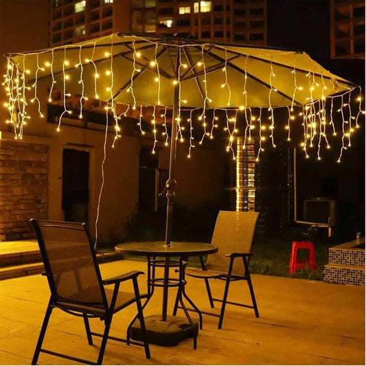 Cascade Solar Icicle String Lights 10m