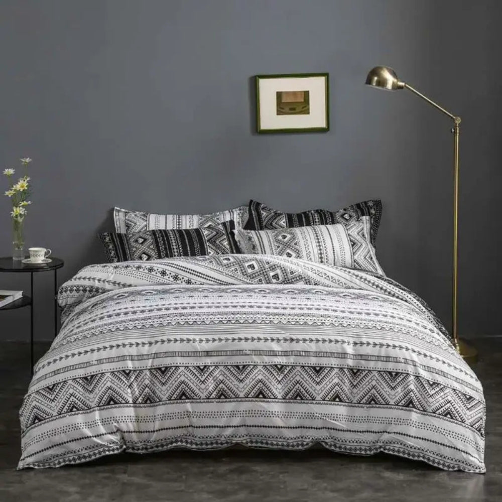 Avenzo Geometric Boho Bedding Set