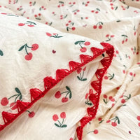 Blossom and Berry Floral Bedding Set