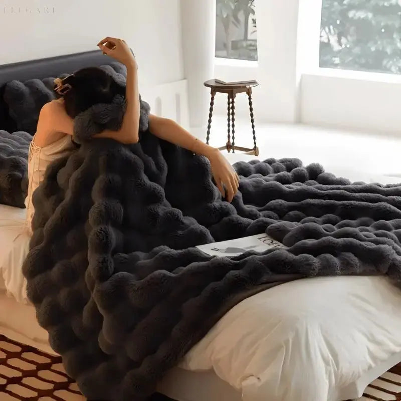 Bubble Fleece Warming Throw