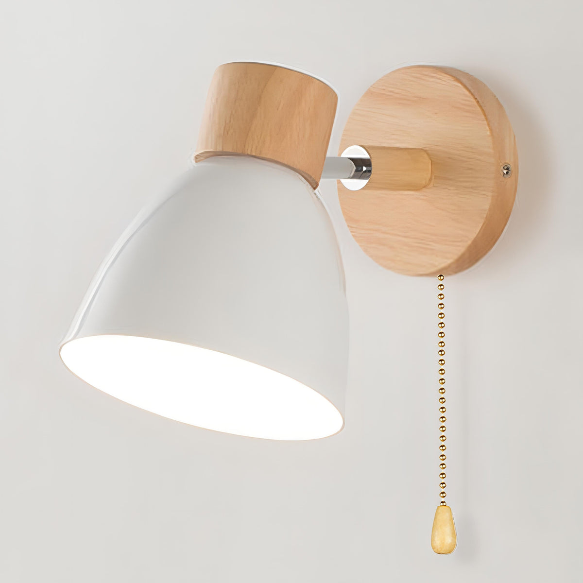 Wooden Pull-Switch Wall Light