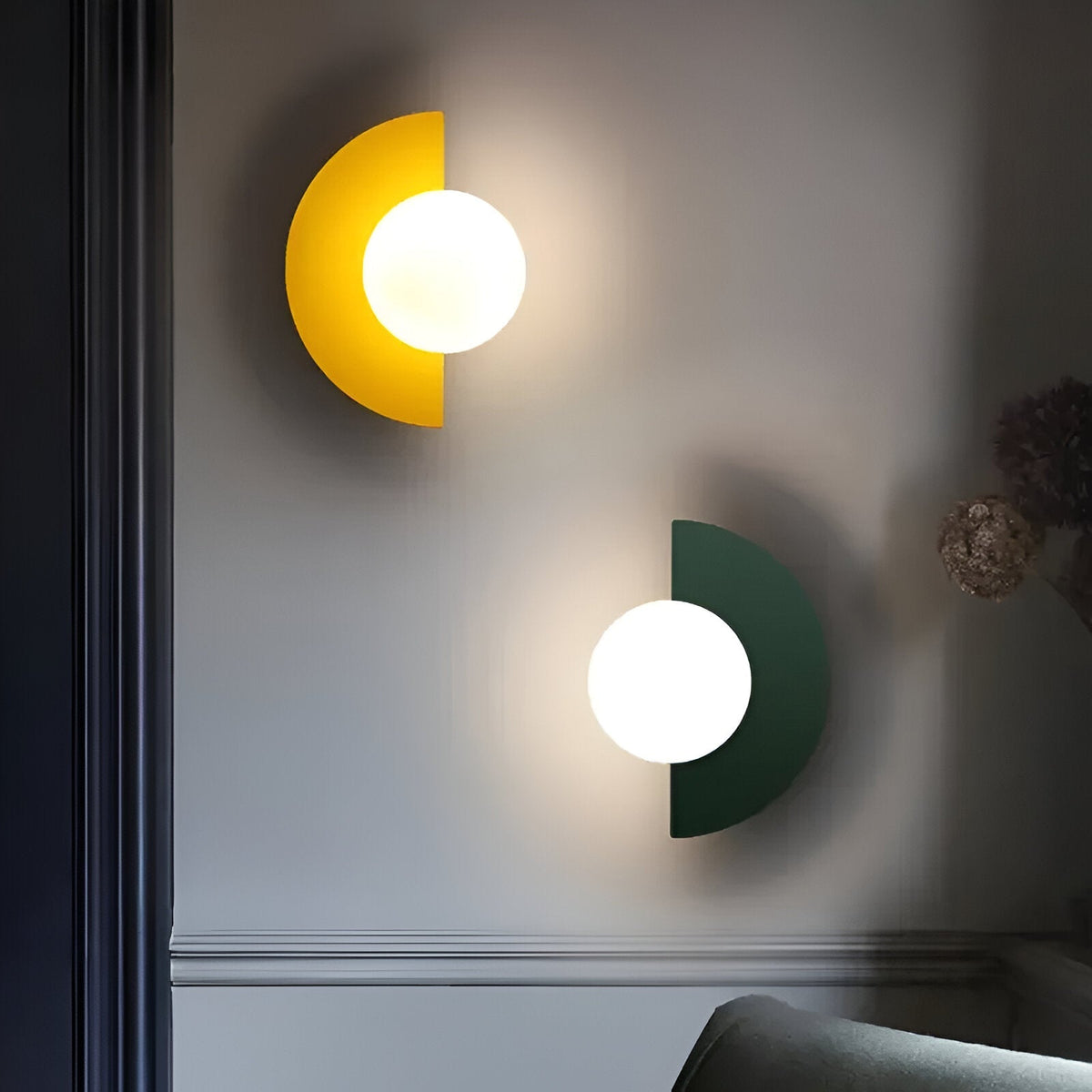 Glass Globe Wall Sconce 20cm