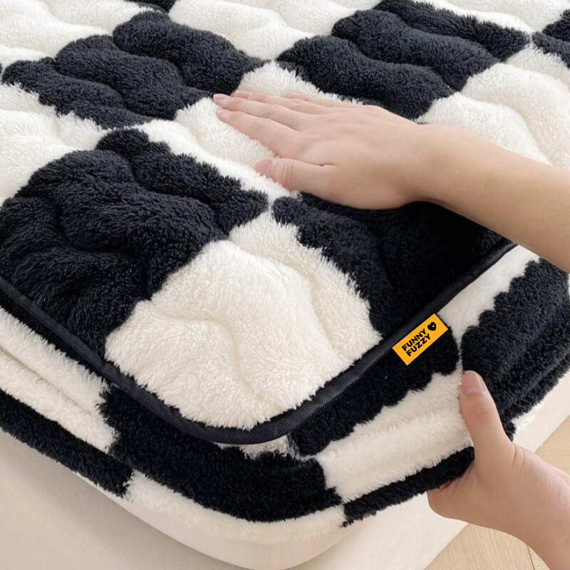 Milk Velvet Check Fitted Sheet 90x200