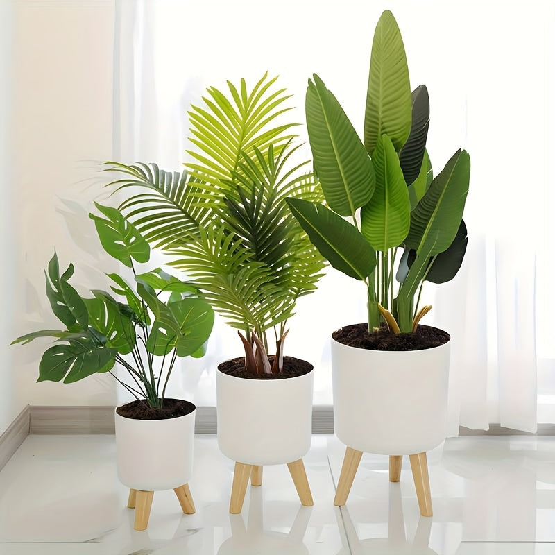 Round Planter with Wooden Legs