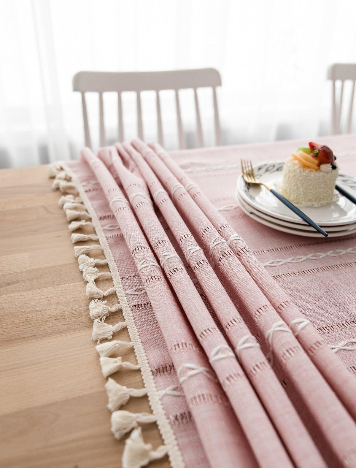 Batillo Washed Linen Tablecloth