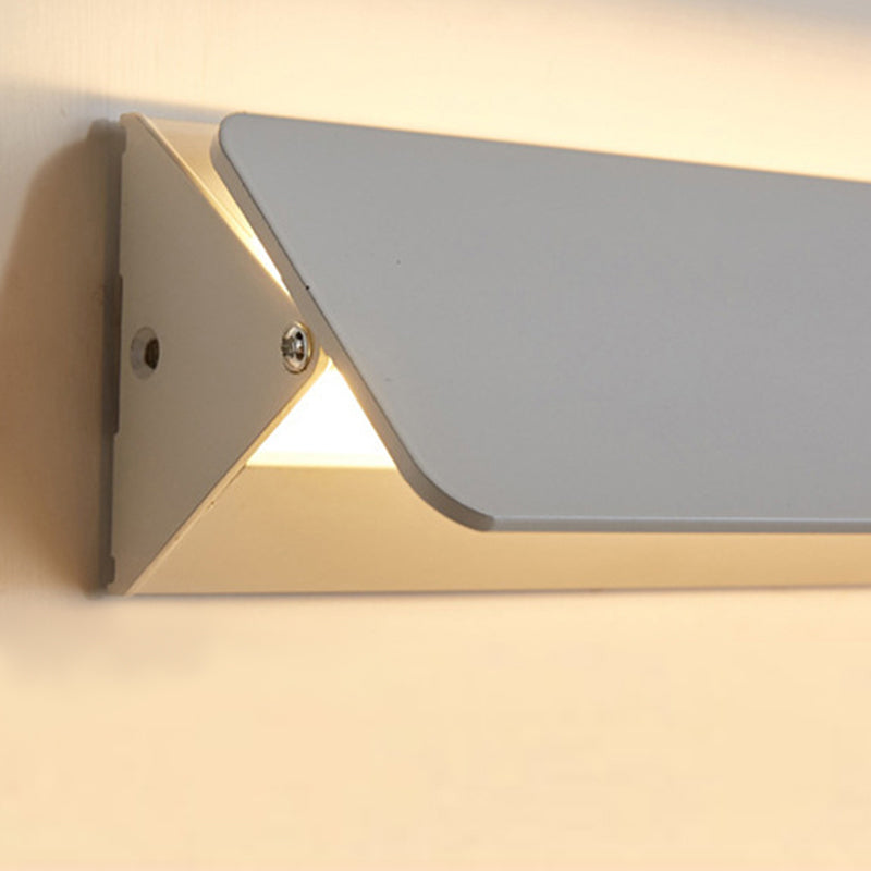 Caber wall light angled shade close-up