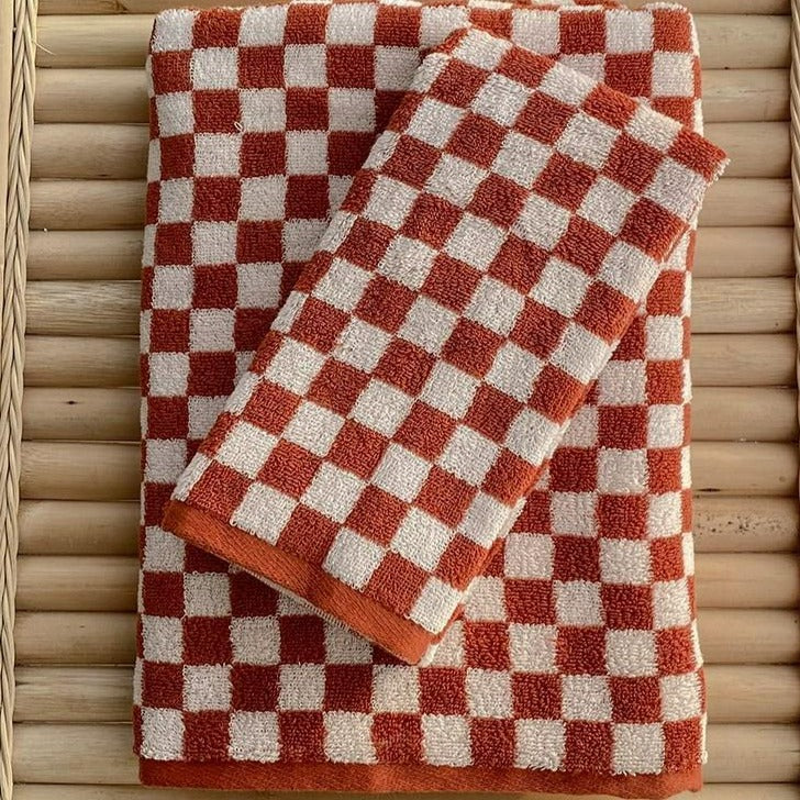 Classic Checkerboard Cotton Towel