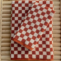 Classic Checkerboard Cotton Towel