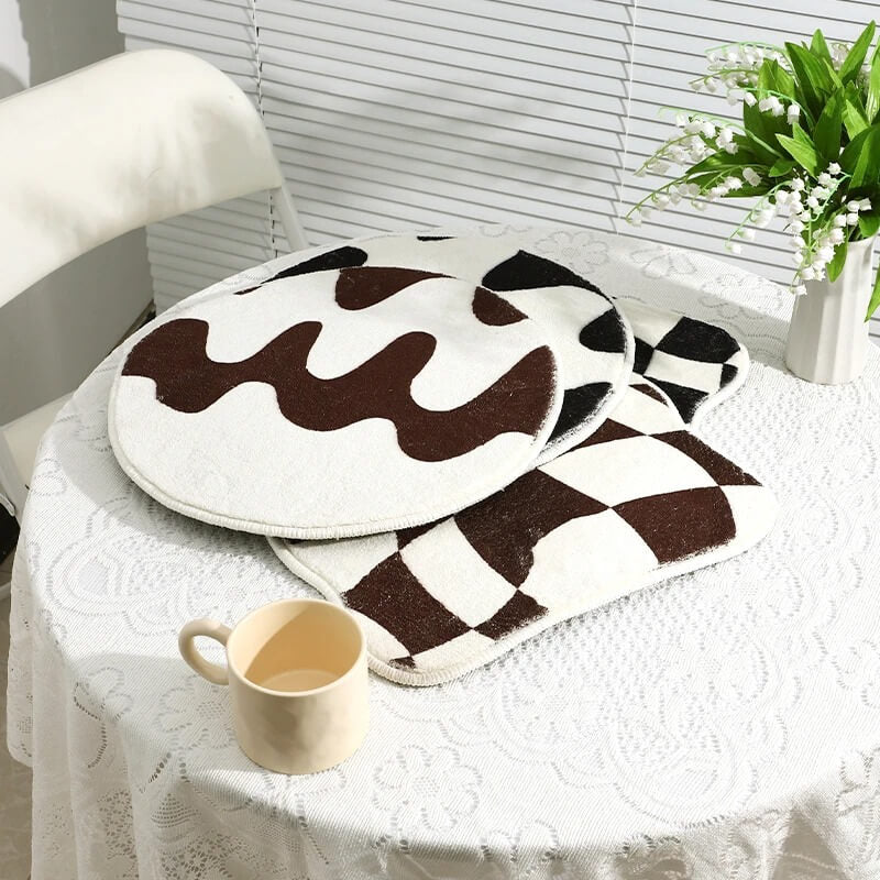 Checker Mini Rug 30-45cm