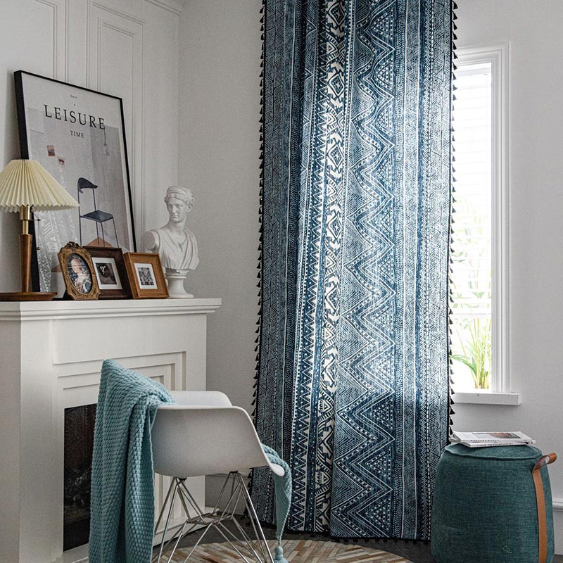 Geometric Light Filtering Curtain